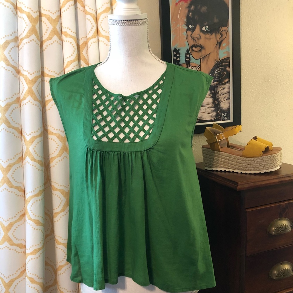 HD in Paris green tank top